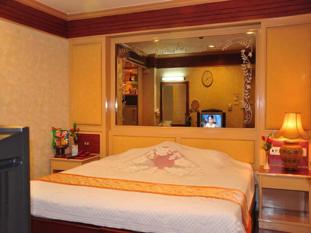 Penginapan Parkway 3*
