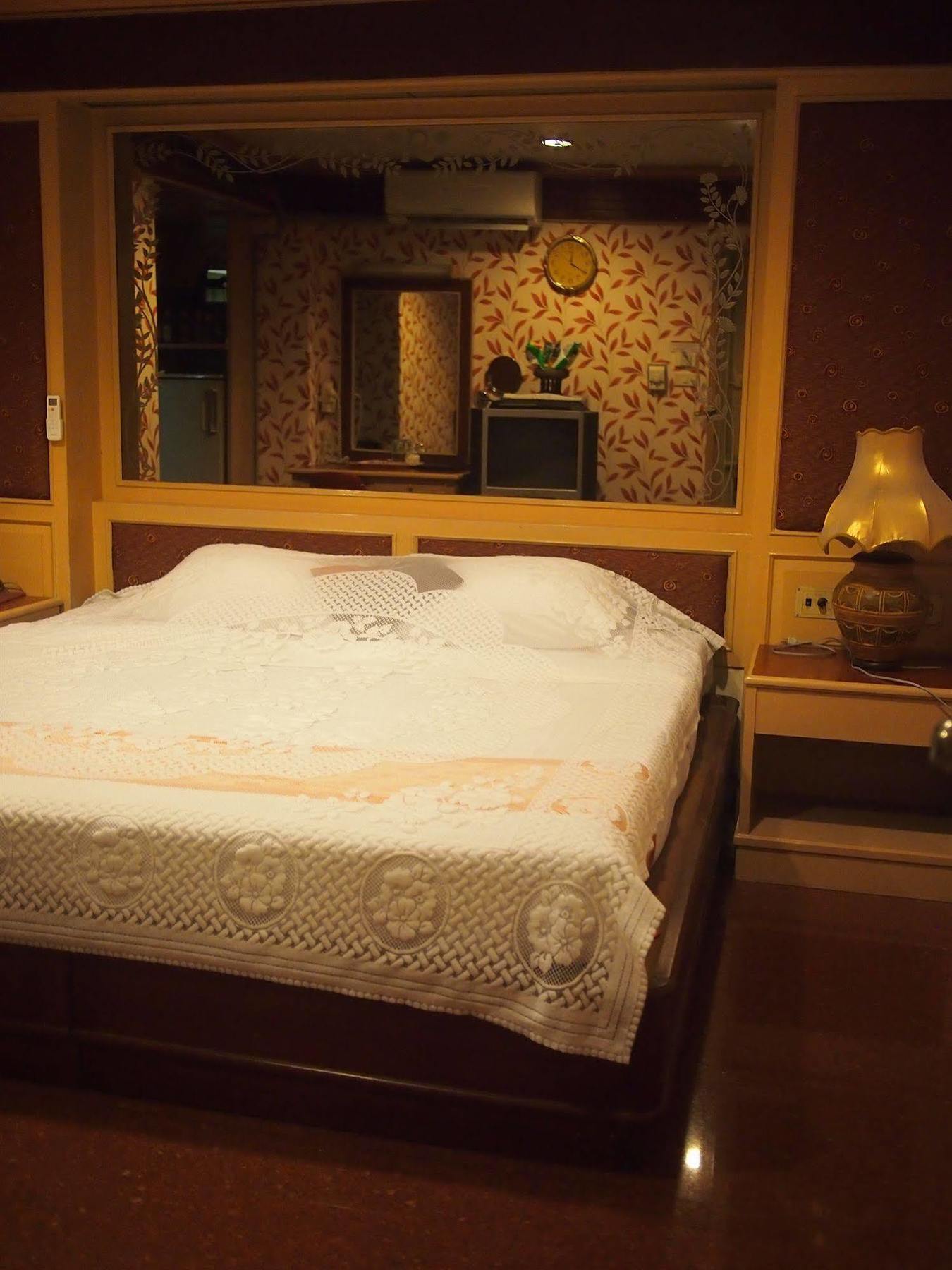 Penginapan Parkway 3*